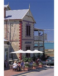 Anchorage Seafront Hotel - Broome Tourism