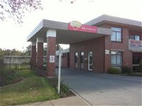 Big Valley Lakeside Paradise Motor Inn - Click Find