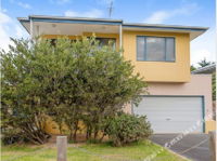 Fabulous Townhouse at the Famous Smiths Beach - Accommodation Broken Hill