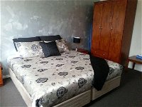 Collie Heights Motel Apartments - Hervey Bay Accommodation