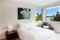 Luxurious waterfront ifr698 - Accommodation Mount Tamborine
