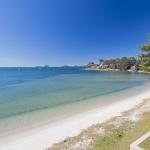 Sunrise Waters 2 / 63 Soldiers Point Road stunning waterfront property - Mount Gambier Accommodation