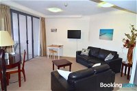 U309 Ocean Views Resort owner managed - Accommodation Brisbane