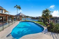 Schirmann Waterfront Home - Geraldton Accommodation