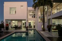 Sunshine Coast White House - Palm Beach Accommodation