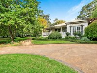 Mirrabooka Burrawang beautiful home  3 acres of gardens in the Southern Highlands