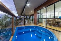 Beths Beach House Cannonvale - Broome Tourism