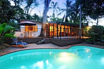 Mowbray QLD Accommodation Redcliffe