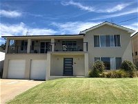Ocean House at Mollymook - Kempsey Accommodation