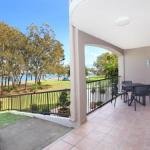 Beachport 14 Newly Renovated 2 Bedroom Apt on Parkyn Parade with Aircon - Australia Accommodation
