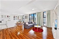 Deluxe Sydney Central Penthouse with Pool  Gym - Accommodation Perth