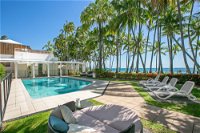 Poolside Apt In Alamanda Beachfront Resort 67 - Accommodation Sunshine Coast