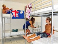 Flying Monkey Backpackers - Townsville Tourism