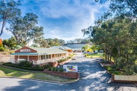 Commercial Golf Resort - Accommodation Mount Tamborine