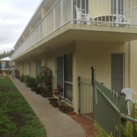 Bayshores Holiday Apartments - Rent Accommodation