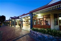 Treetops Seaview Montville - Accommodation Bookings