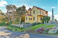 Two Story Bed  Breakfast - Lennox Head Accommodation