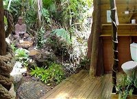 Rainforest Hideaway - Schoolies Week Accommodation