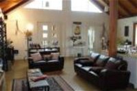 Outlook Hill Pavilion suites  Spa Cottages - Bundaberg Accommodation