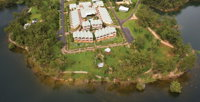 Tinaroo Lake Resort - Accommodation Nelson Bay