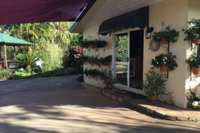 Kookaburra Lodge - Accommodation Sunshine Coast