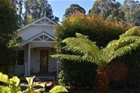 Gatehouse Cottage at Merrow Cottages - Mt Dandenong - Melbourne Tourism