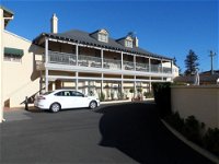 The Clifton  Grittleton Lodge - Australia Accommodation
