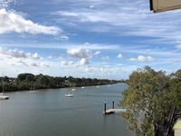 Burnett Riverside Hotel - Tourism Cairns