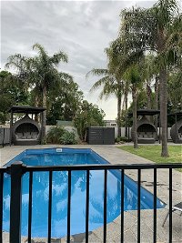 Federation Motel Resort - Palm Beach Accommodation