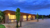 Motel Meneres - Accommodation Resorts