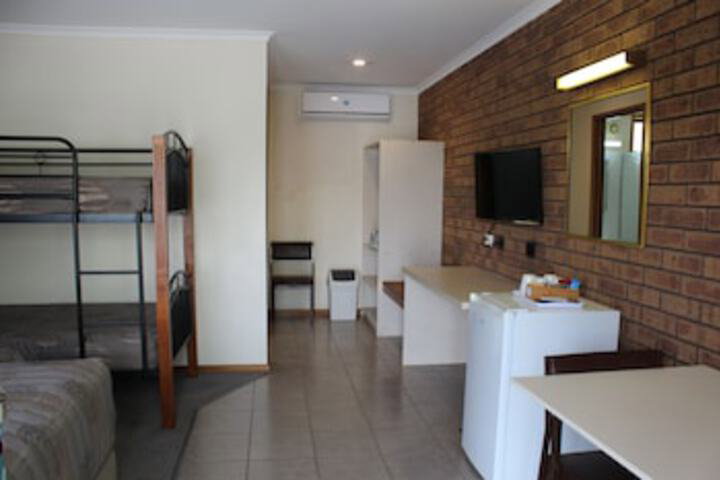  Accommodation Adelaide