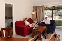 Moore Park Apartments - Broome Tourism