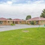 All Inn Strahan Holiday Units - Australia Accommodation