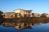 Broadbeach Inverloch Resort - Accommodation Bookings