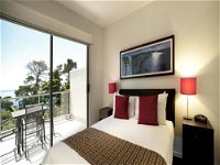 The Waves Apartments - Surfers Gold Coast