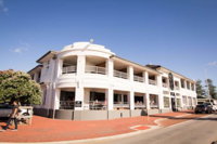 Cottesloe Beach Hotel - Mackay Tourism