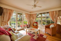 The Heart of Emerald Bed  Breakfast - Surfers Gold Coast