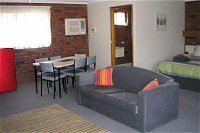 Coorrabin Motor Inn - Accommodation Tasmania