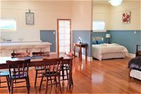 Coppers Hill Private Accommodation - QLD Tourism