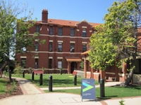 Yarra House Campus Summer Stays - Tourism Canberra