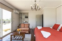 Aurora Manor Rooms - Melbourne Tourism