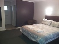 Christies Beach Hotel - Accommodation Port Hedland