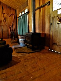 Flinders Chase Farm Stay Hostel - Maitland Accommodation