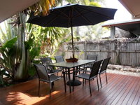 Jambala Beach House - QLD Tourism
