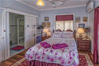 Boonah Hilltop Cottage - Accommodation Noosa