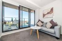 JHT 1 BRM Apartment Queen St. Seaview
