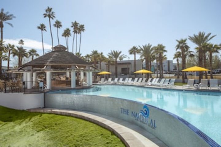 The Nautical Beachfront Resort - Accommodation Los Angeles