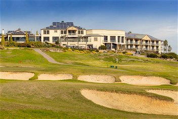 McCracken Country Club with SA Accommodation