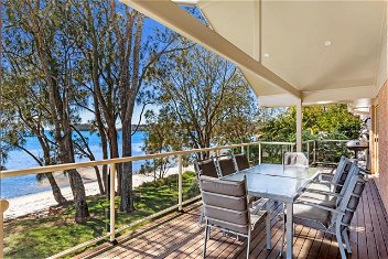 Foreshore Drive, 123, Sandranch with Hotel NSW