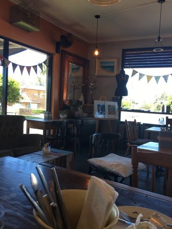 Two Birds Gallery Cafe - Broome Tourism